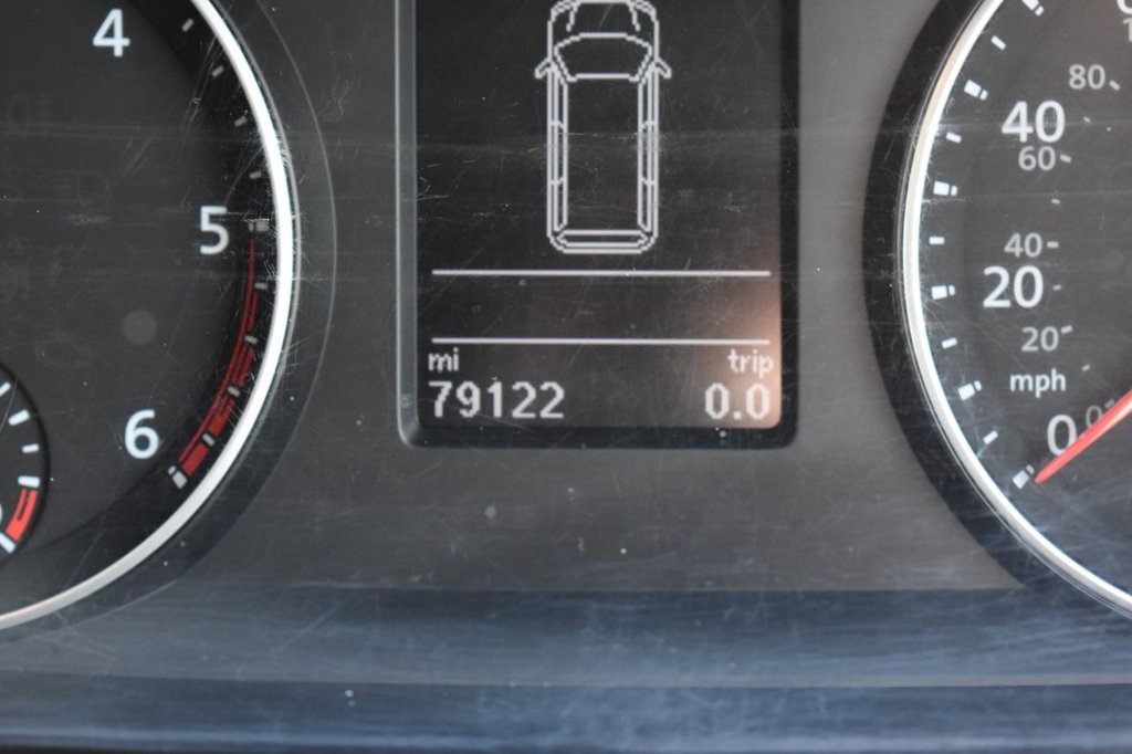 Used Volkswagen Transporter 2018 for sale - 76848289: Photo 9