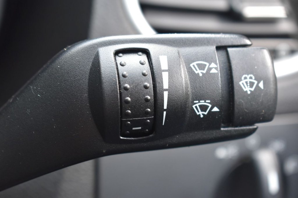 Used Ford Focus 2010 for sale - 76923431: Photo 20