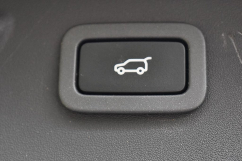 Used Land Rover Discovery Sport 2016 for sale - 77780253: Photo 26