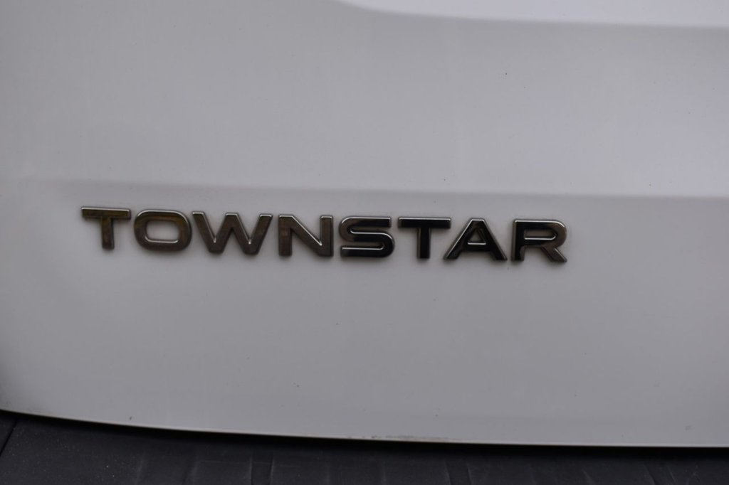 Used Nissan Other 2023 for sale - 77976420: Photo 31