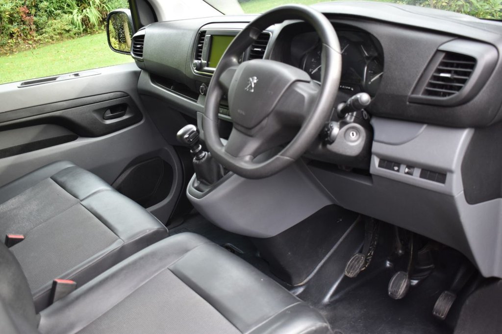 Used Peugeot Expert 2019 for sale - 76923429: Photo 24