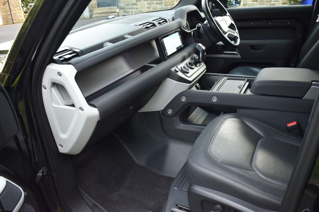 Used Land Rover Defender 2022 for sale - 78212478: Photo 10