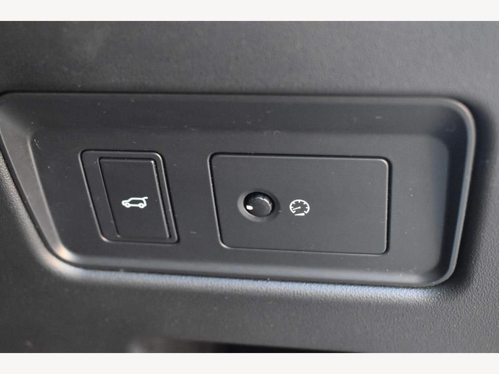 Used Land Rover Discovery 2019 for sale - 78123938: Photo 26