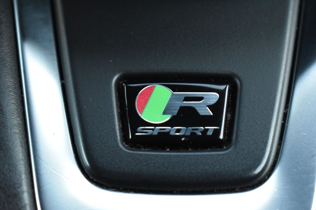 Used Jaguar XE 2015 for sale - 76840795: Photo 20