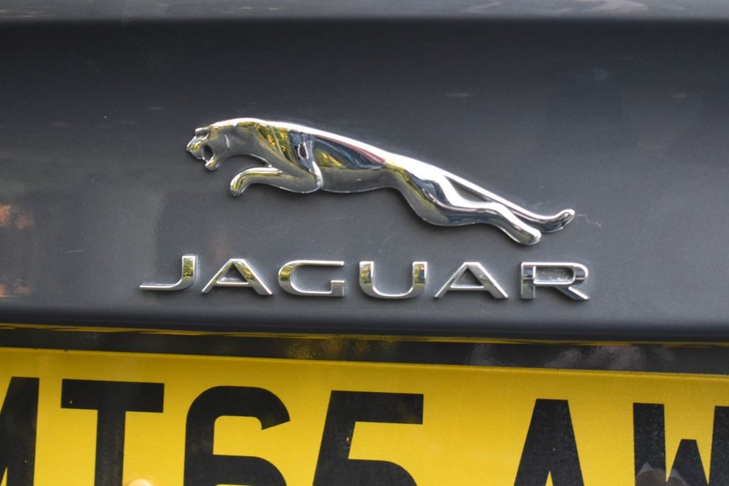 Used Jaguar XE 2015 for sale - 76840795: Photo 29