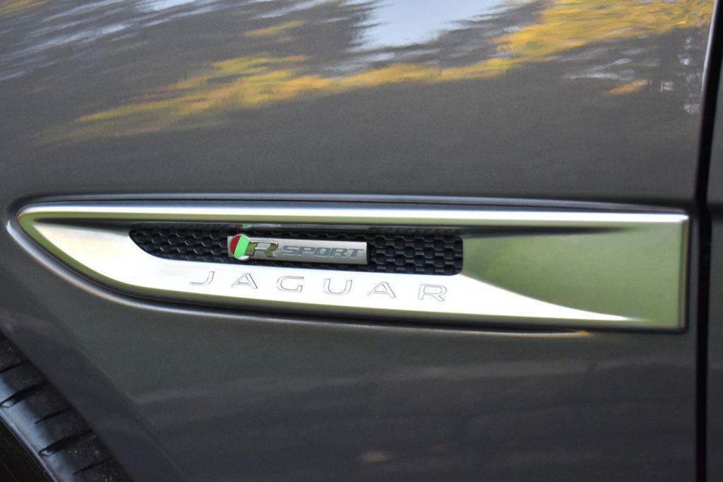 Used Jaguar XE 2015 for sale - 76840795: Photo 35