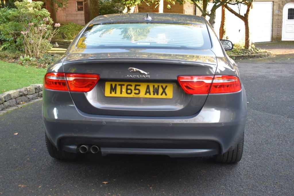 Used Jaguar XE 2015 for sale - 76840795: Photo 4