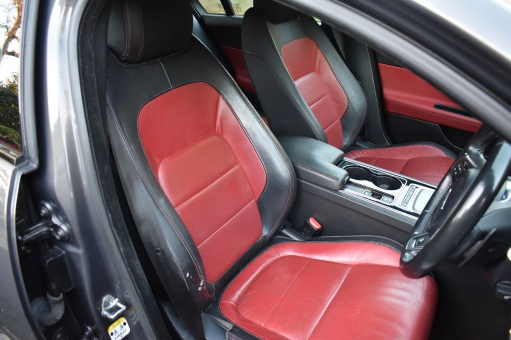 Used Jaguar XE 2015 for sale - 76840795: Photo 6