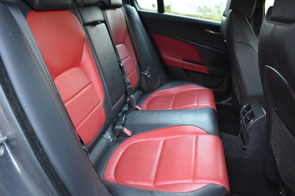 Used Jaguar XE 2015 for sale - 76840795: Photo 7