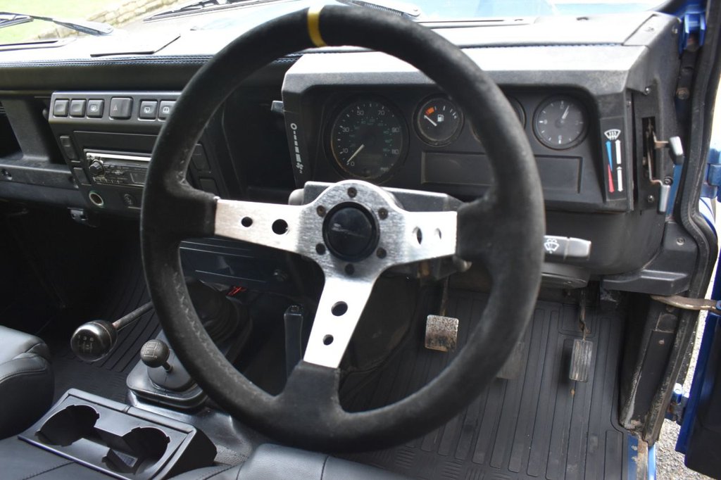 Used Land Rover Defender 2003 for sale - 76923426: Photo 15