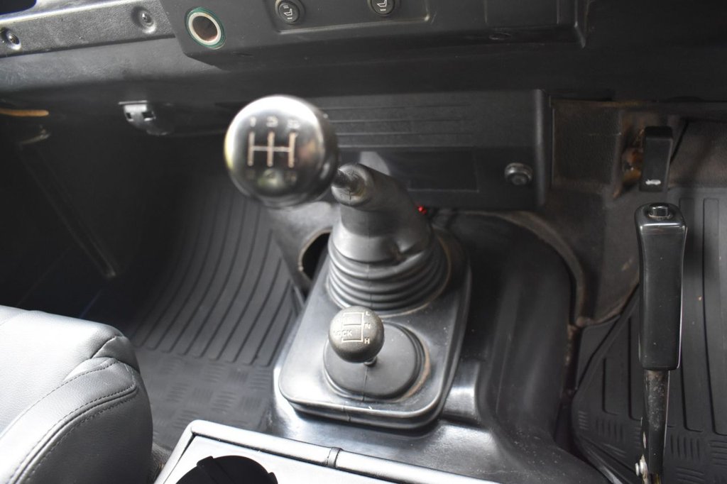 Used Land Rover Defender 2003 for sale - 76923426: Photo 18