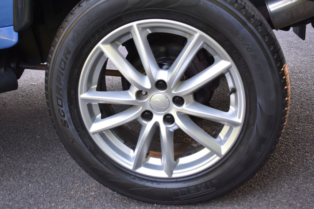 Used Land Rover Defender 2003 for sale - 76923426: Photo 27