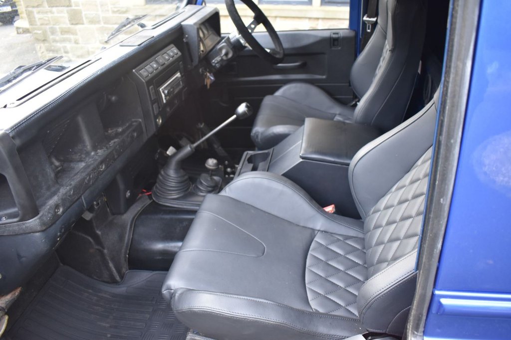 Used Land Rover Defender 2003 for sale - 76923426: Photo 7