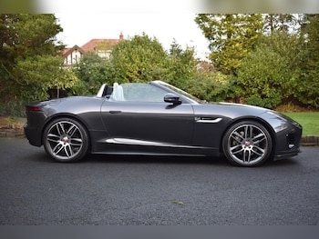 Used Jaguar F-Type 2019 for sale - 76923500: Photo