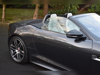 Used Jaguar F-Type 2019 for sale - 76923500: Photo