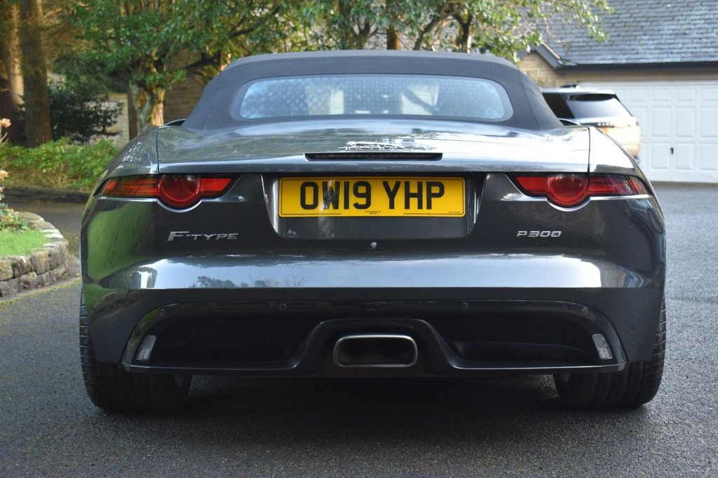 Used Jaguar F-Type 2019 for sale - 76923500: Photo 4