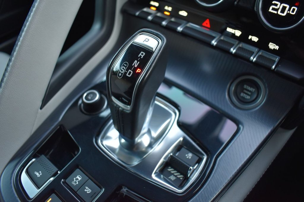 Used Jaguar F-Type 2019 for sale - 76923500: Photo 9