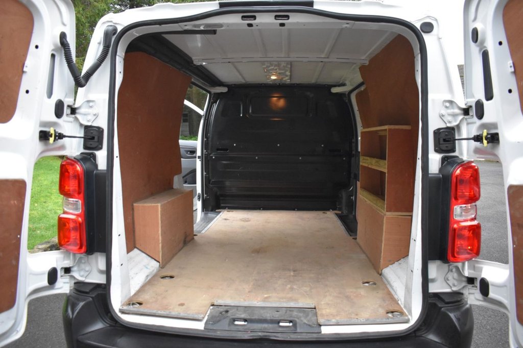 Used Vauxhall Vivaro 2022 for sale - 77037979: Photo 17