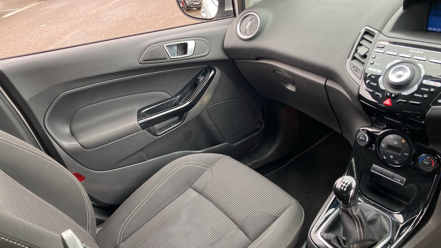 Used Ford Fiesta 2015 for sale - 77136847: Photo 14