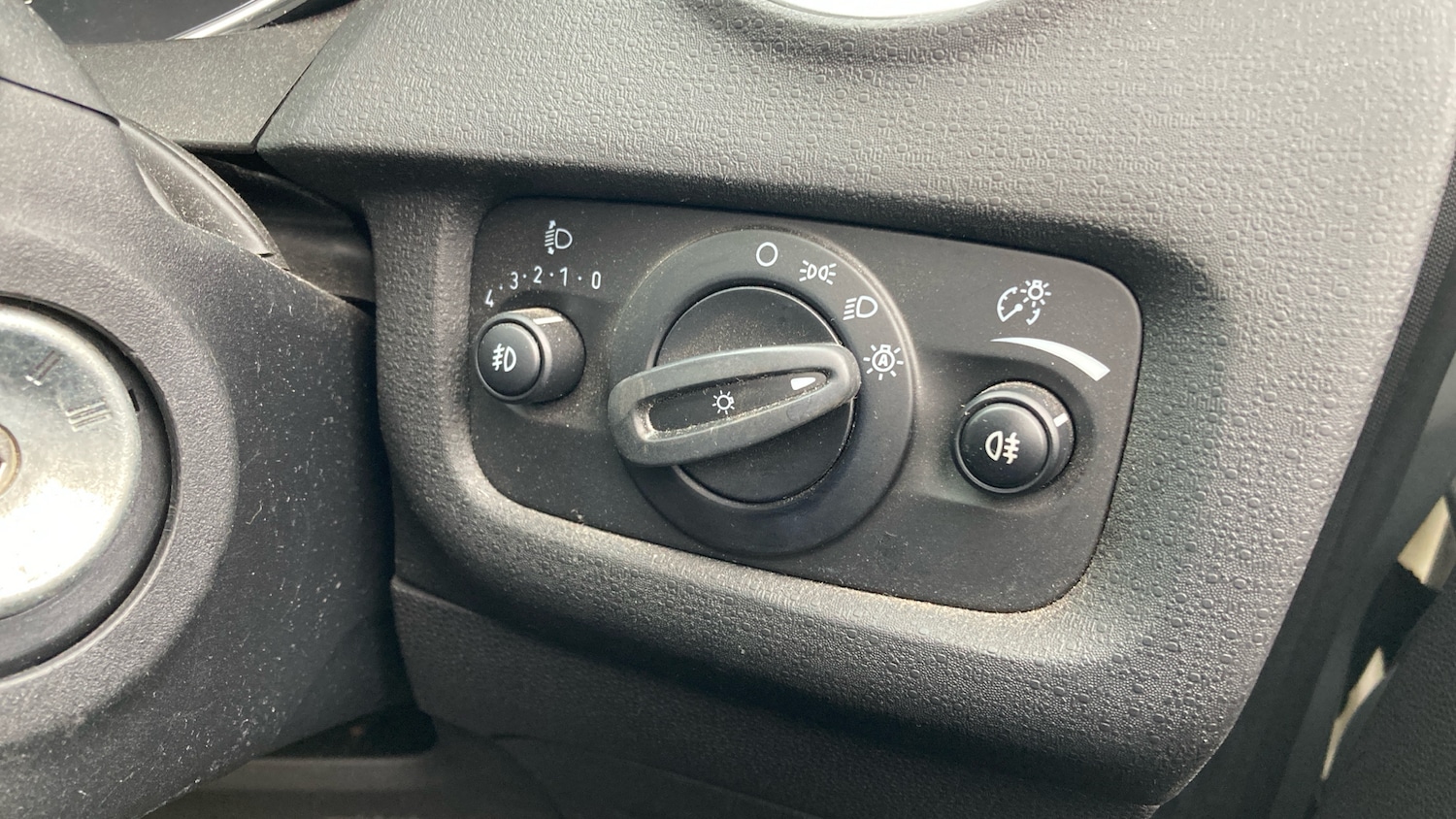 Used Ford Fiesta 2015 for sale - 77136847: Photo 24