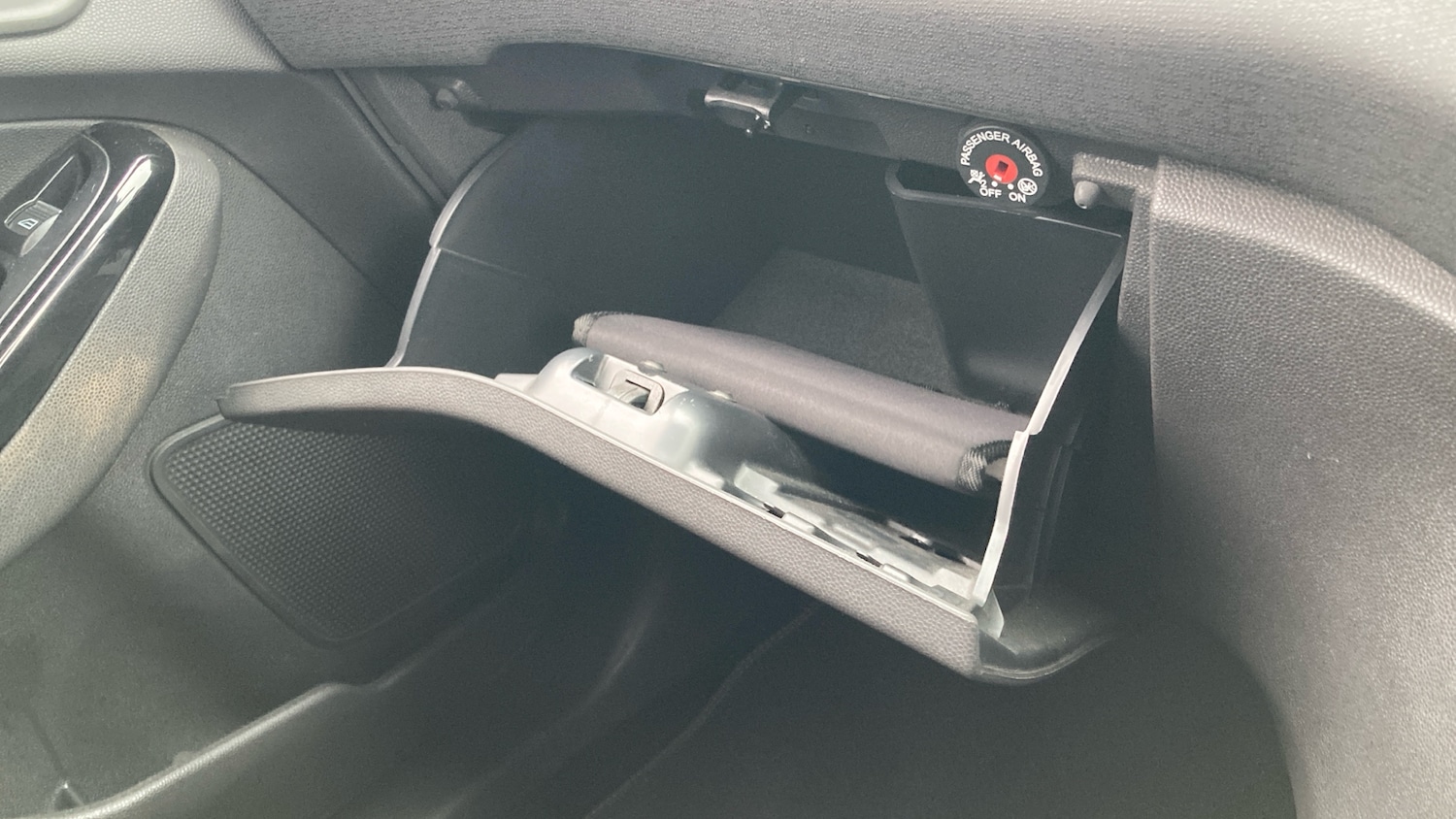 Used Ford Fiesta 2015 for sale - 77136847: Photo 28