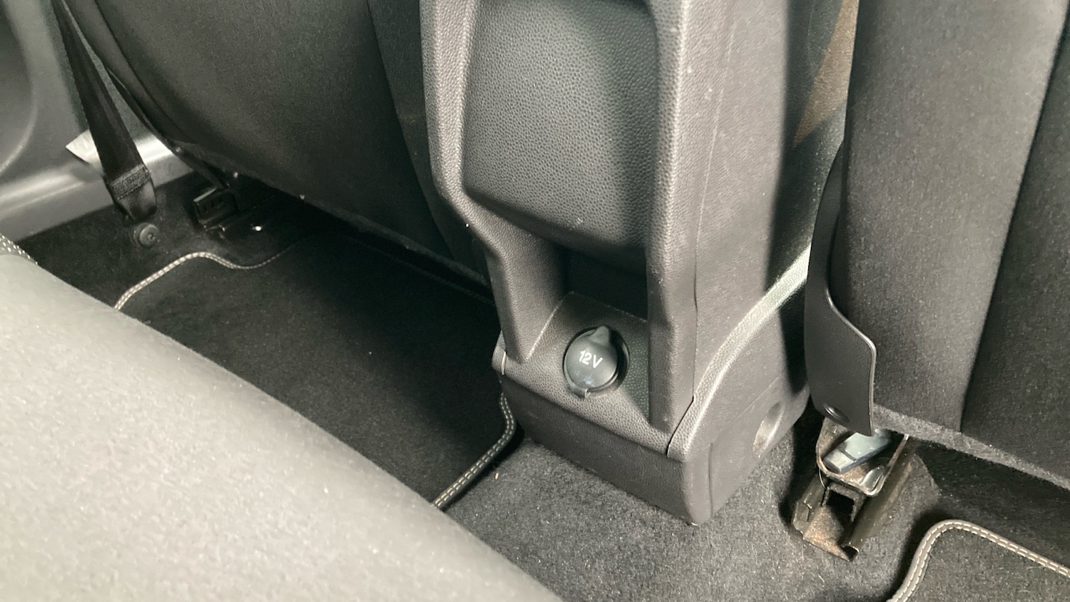 Used Ford Fiesta 2015 for sale - 77136847: Photo 32