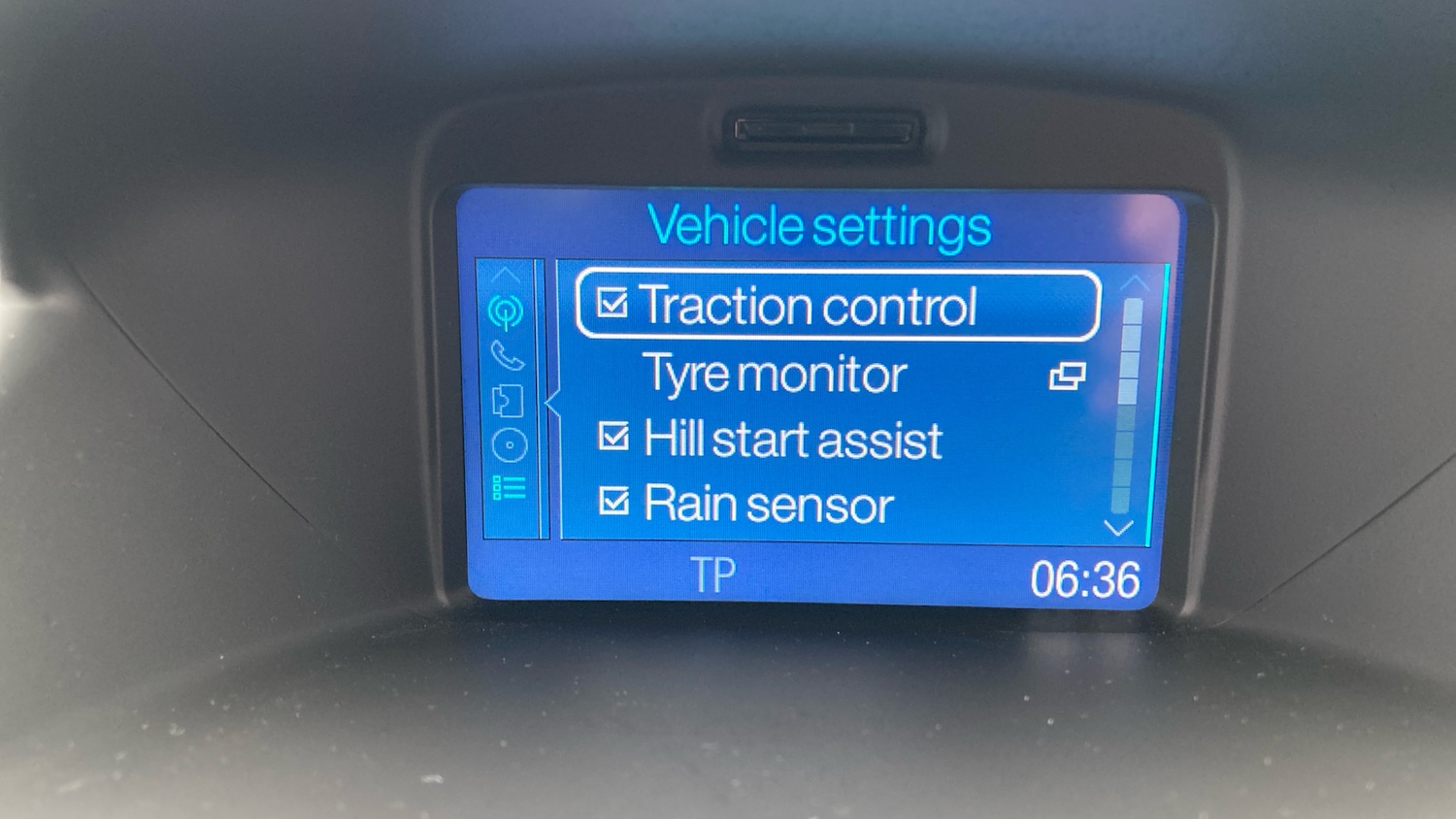 Used Ford Fiesta 2015 for sale - 77136847: Photo 37