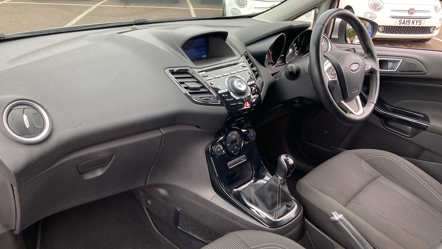 Used Ford Fiesta 2015 for sale - 77136847: Photo 9