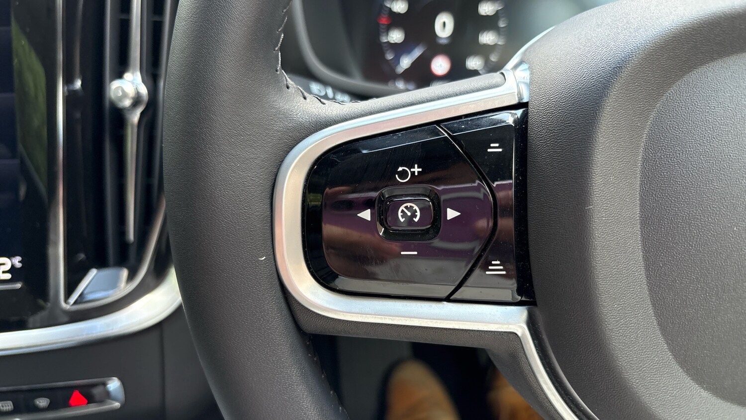 Used Volvo V60 2019 for sale - 76384893: Photo 18