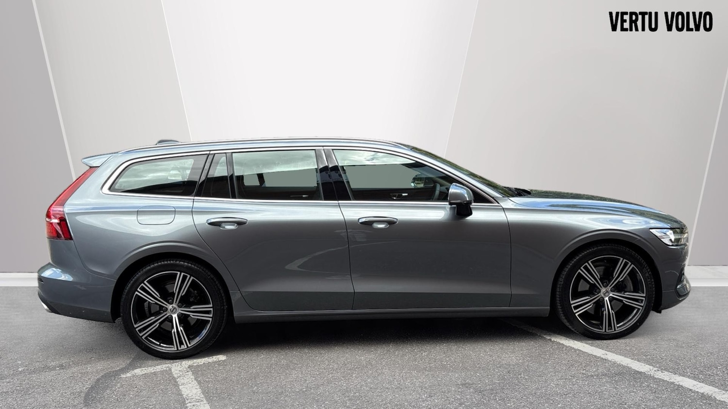 Used Volvo V60 2019 for sale - 76384893: Photo 3