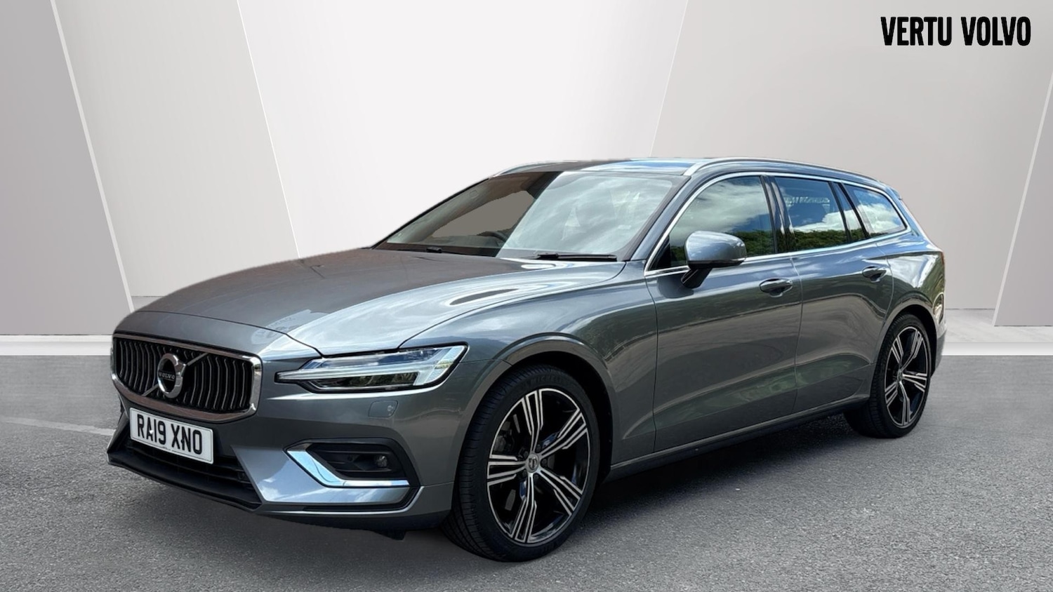 Used Volvo V60 2019 for sale - 76384893: Photo 6