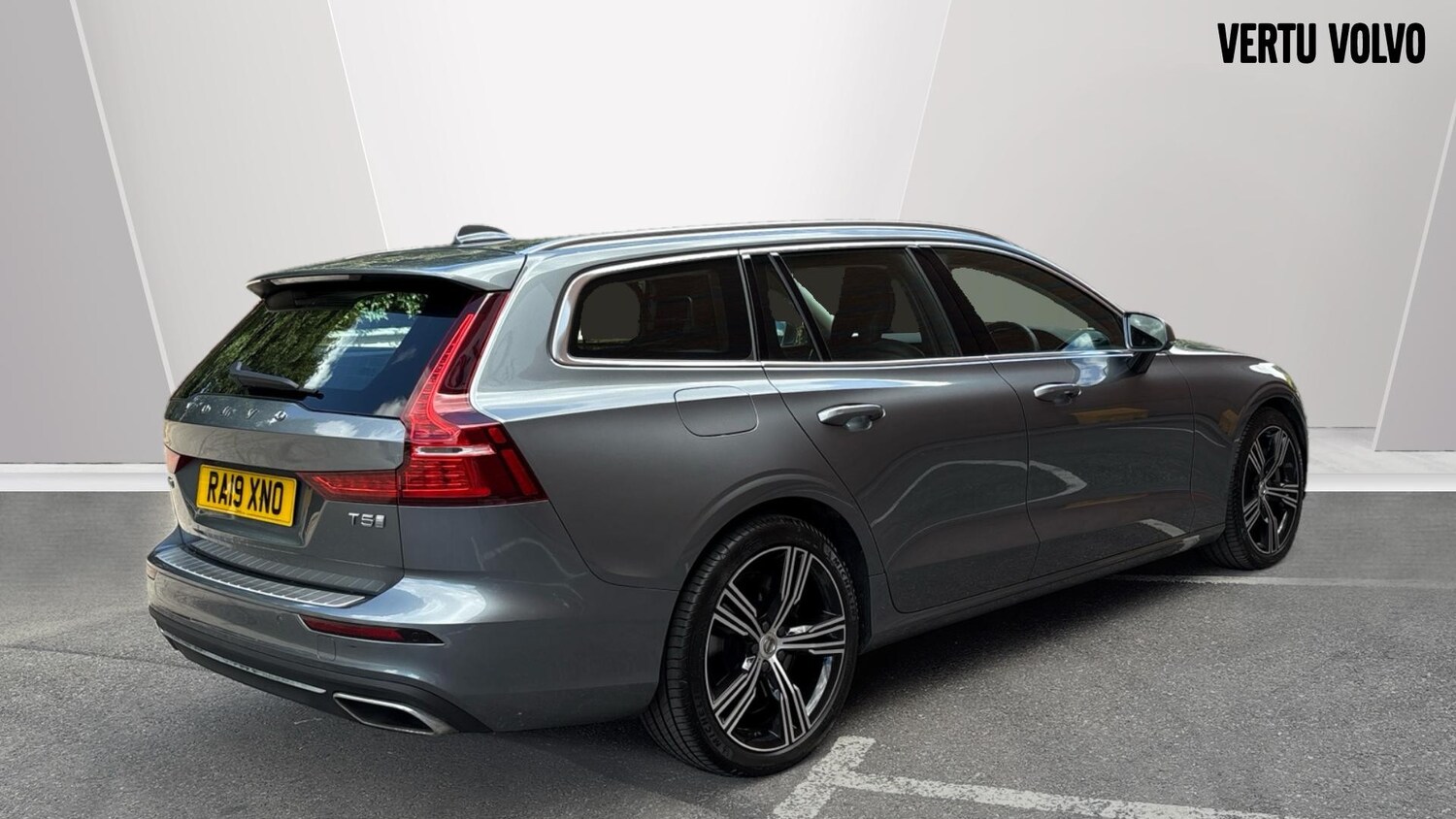 Used Volvo V60 2019 for sale - 76384893: Photo 7