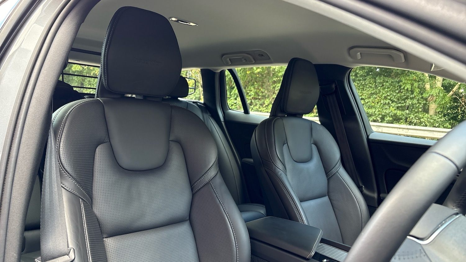 Used Volvo V60 2019 for sale - 76384893: Photo 9