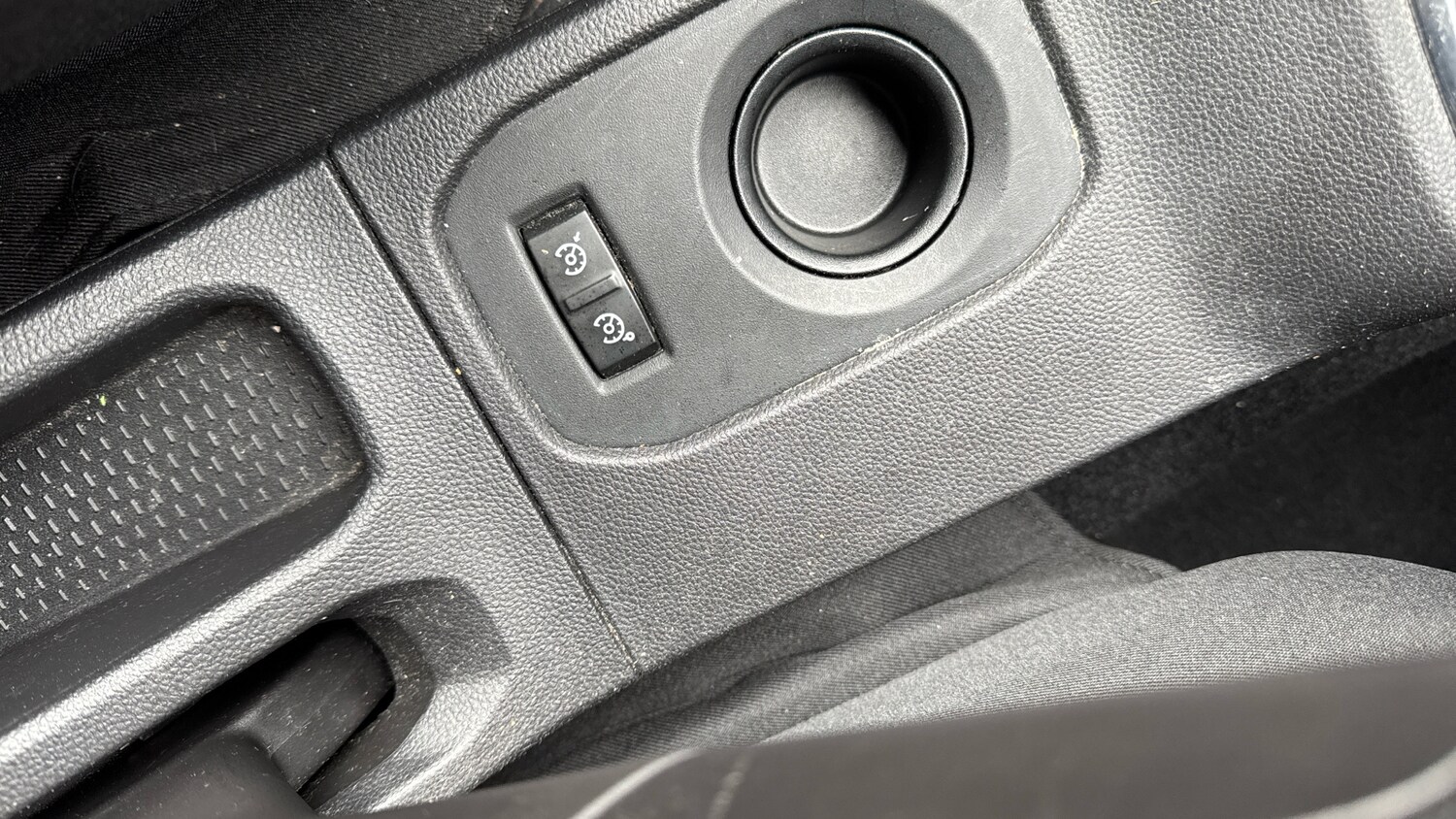 Used Dacia Duster 2019 for sale - 77915377: Photo 32