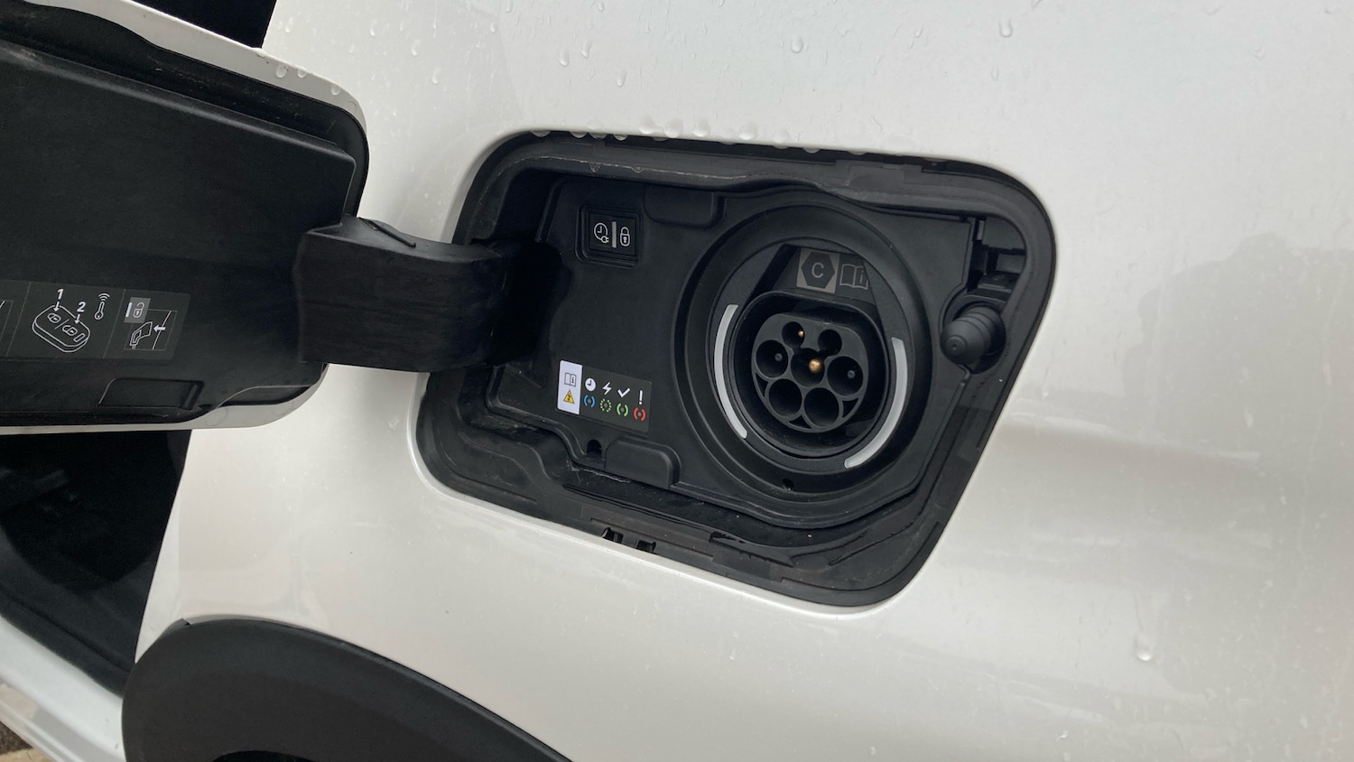 Used Peugeot 3008 2024 for sale - 77418231: Photo 30