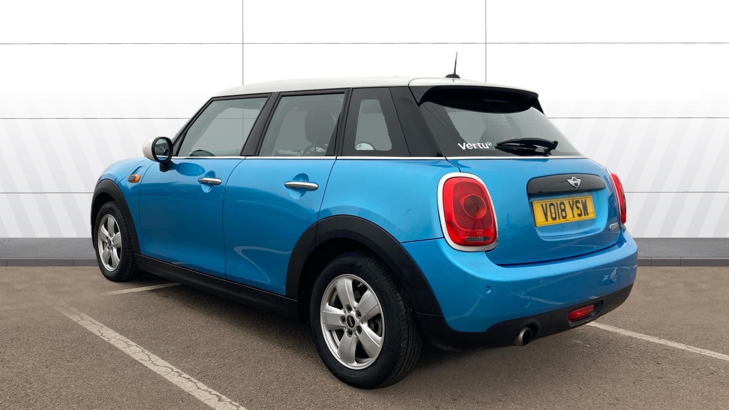 Used MINI Hatch 2018 for sale - 77796801: Photo 2