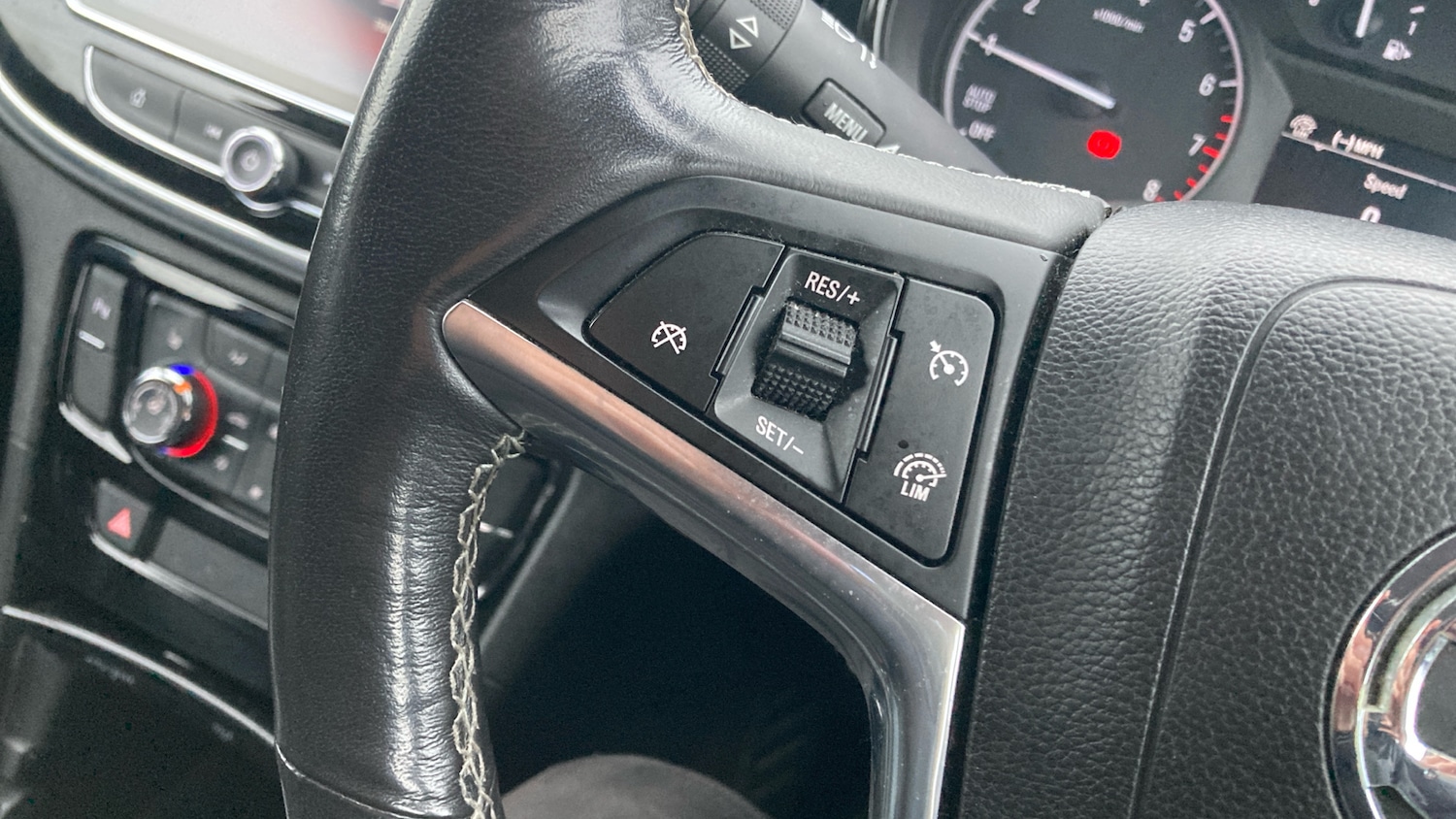 Used Vauxhall Mokka X 2018 for sale - 76776317: Photo 26