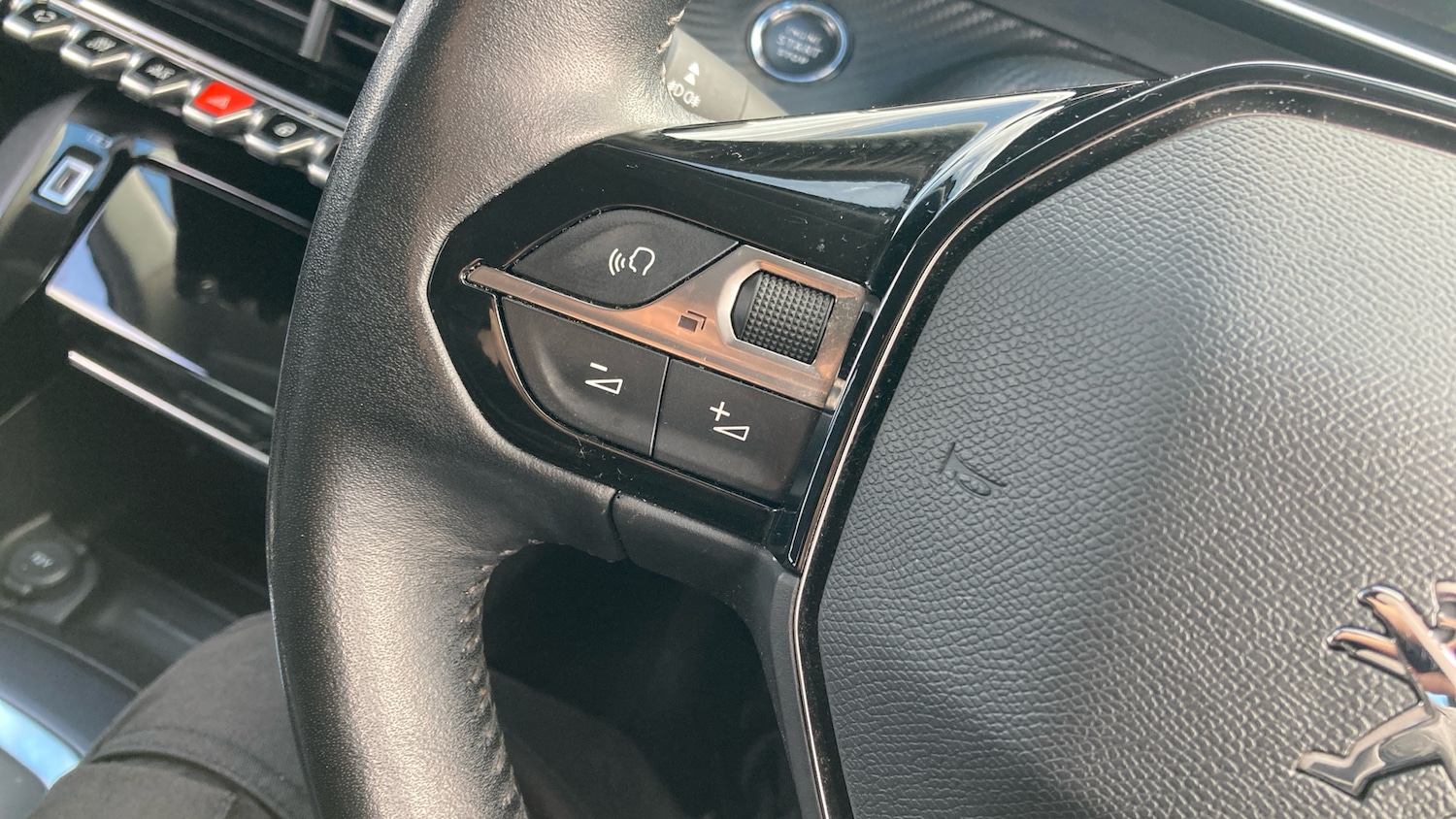 Used Peugeot 2008 2020 for sale - 76490319: Photo 26