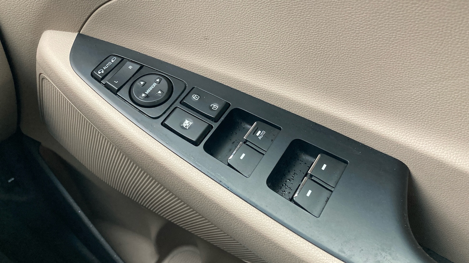 Used Hyundai TUCSON 2016 for sale - 76553681: Photo 24