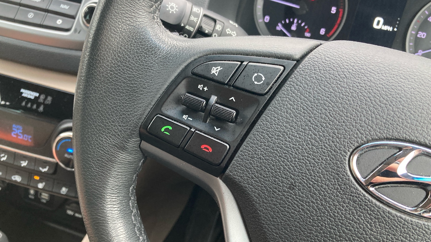 Used Hyundai TUCSON 2016 for sale - 76553681: Photo 28