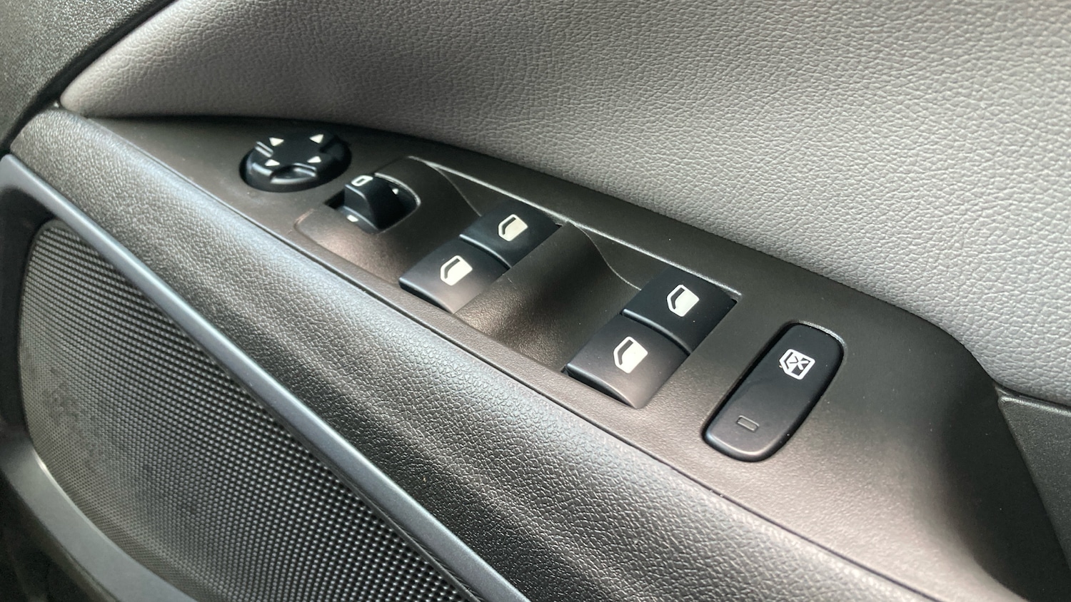 Used Vauxhall Crossland X 2020 for sale - 76884730: Photo 30