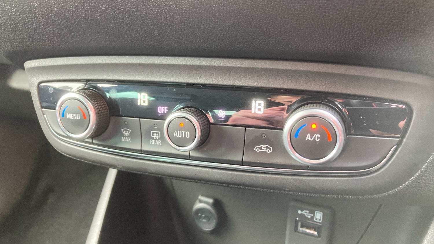 Used Vauxhall Crossland X 2020 for sale - 76884730: Photo 34