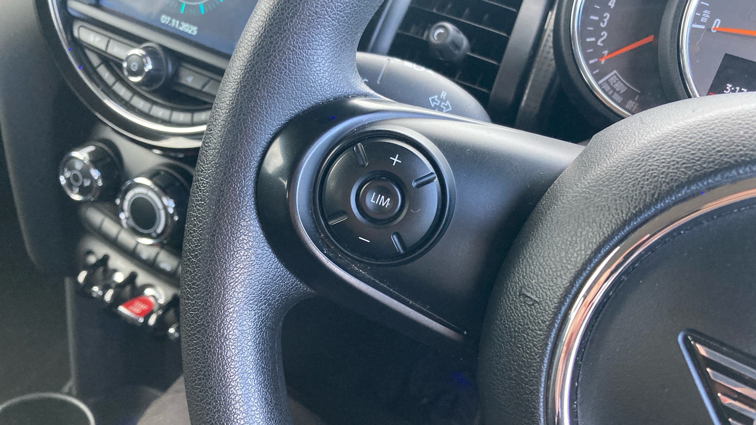 Used MINI Hatch 2020 for sale - 76519261: Photo 25