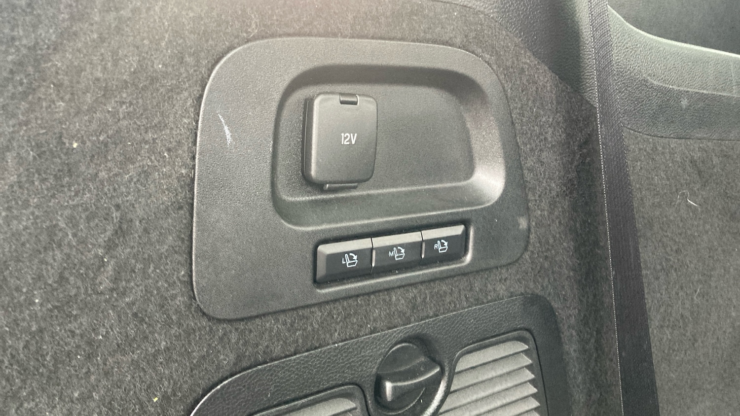 Used Ford Galaxy 2016 for sale - 77151859: Photo 43