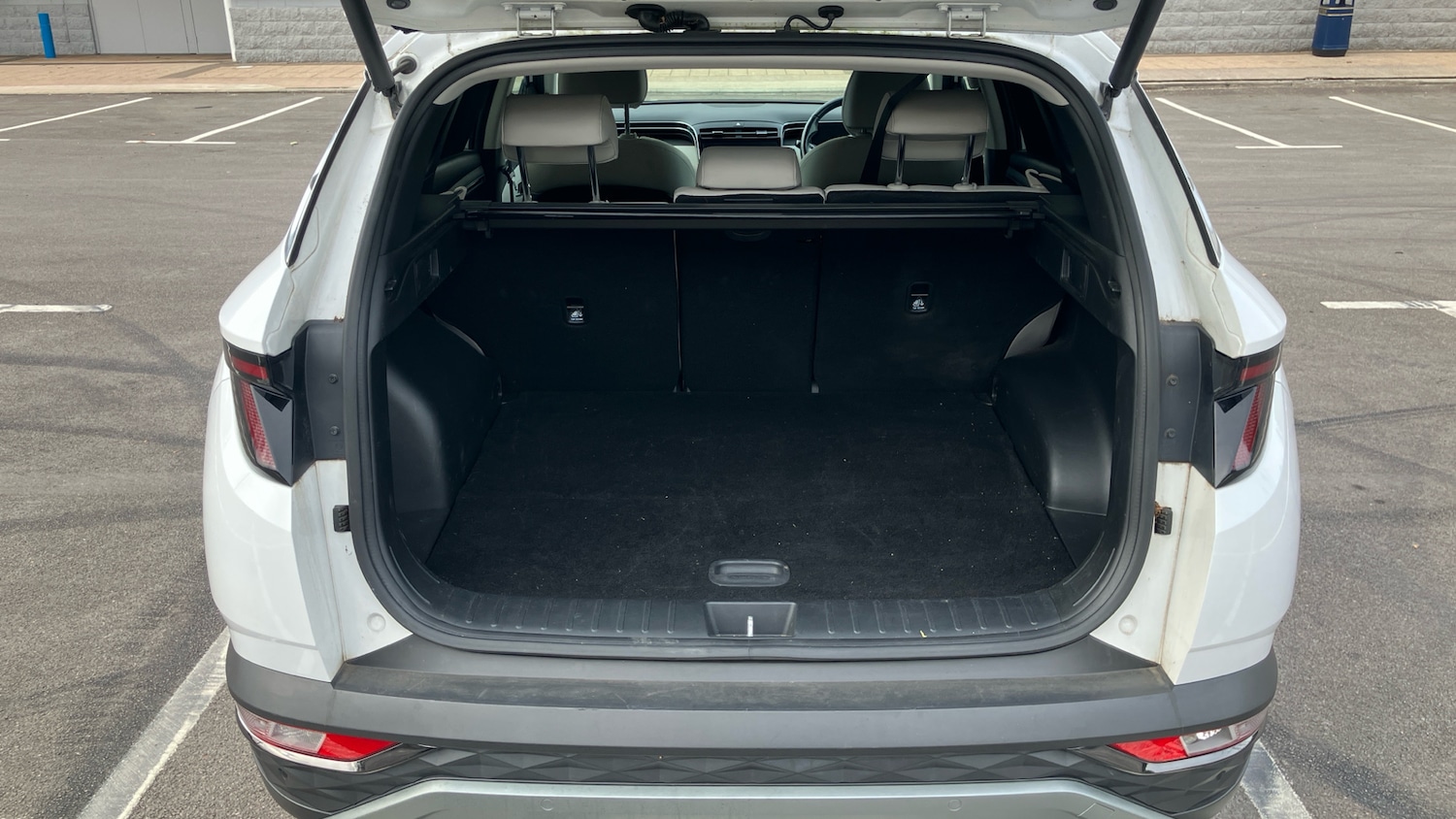 Used Hyundai TUCSON 2021 for sale - 76393427: Photo 4