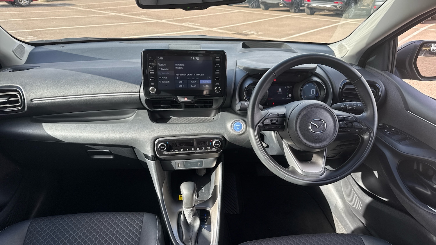 Used Mazda Mazda2 HYBRID 2023 for sale - 78025250: Photo 10