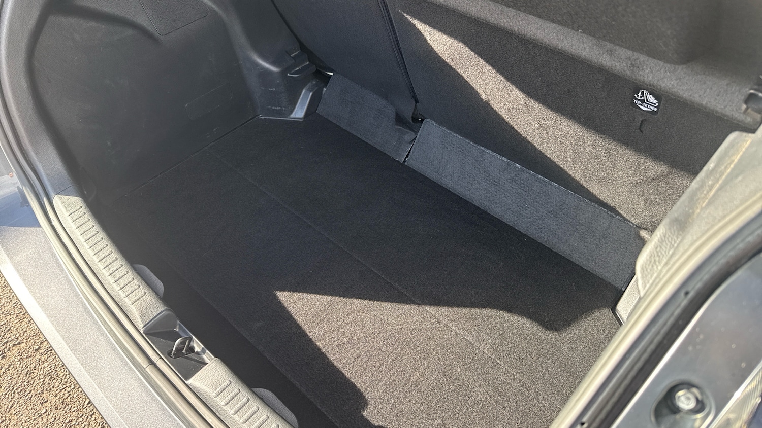 Used Mazda Mazda2 HYBRID 2023 for sale - 78025250: Photo 21