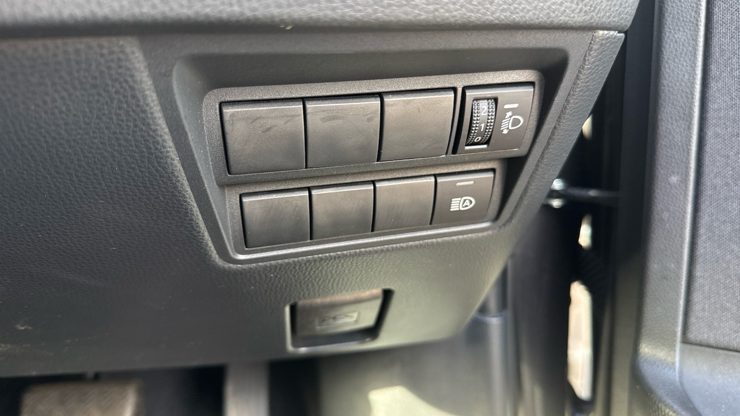 Used Mazda Mazda2 HYBRID 2023 for sale - 78025250: Photo 30