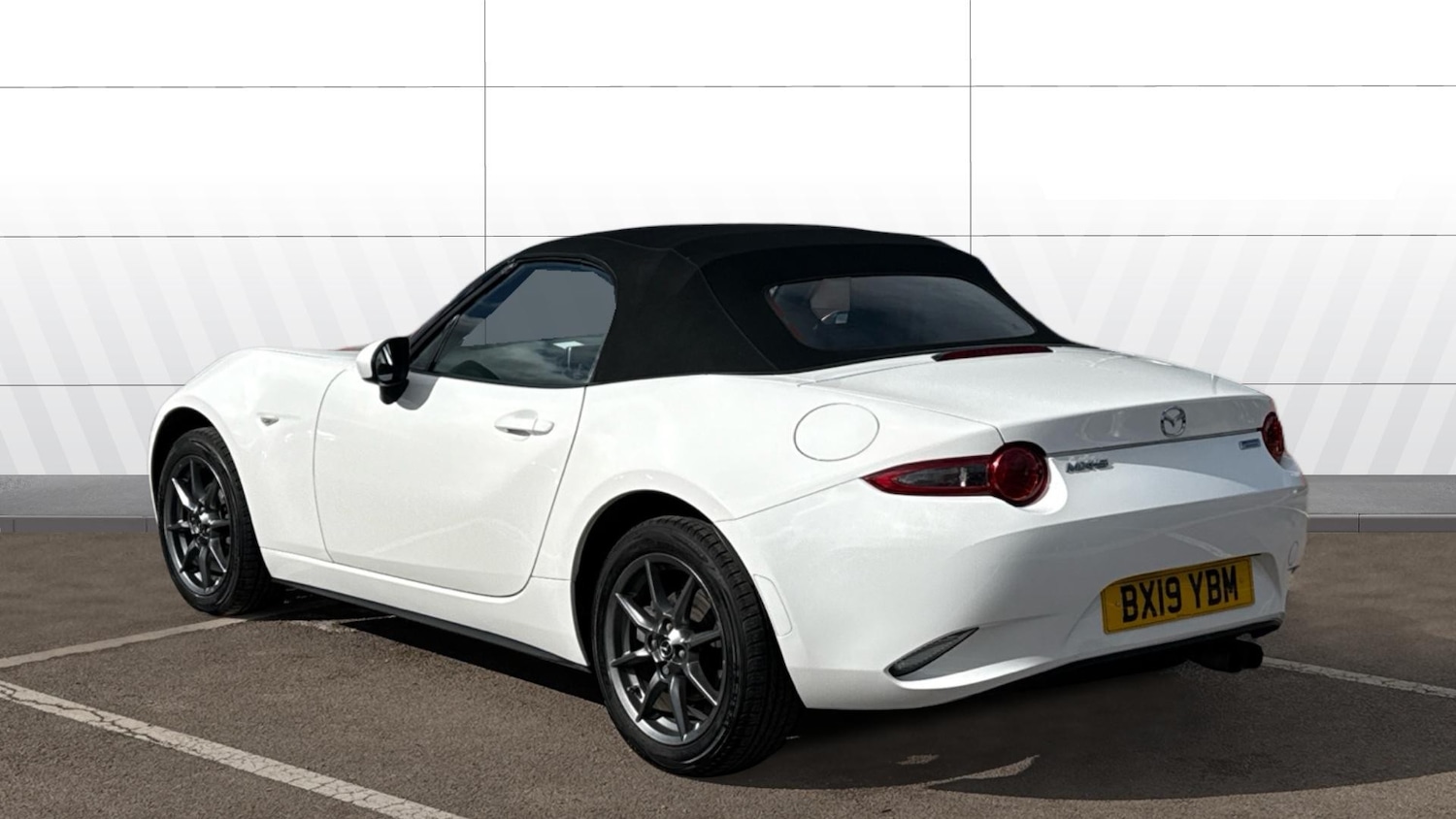 Used Mazda MX-5 2019 for sale - 78013809: Photo 2