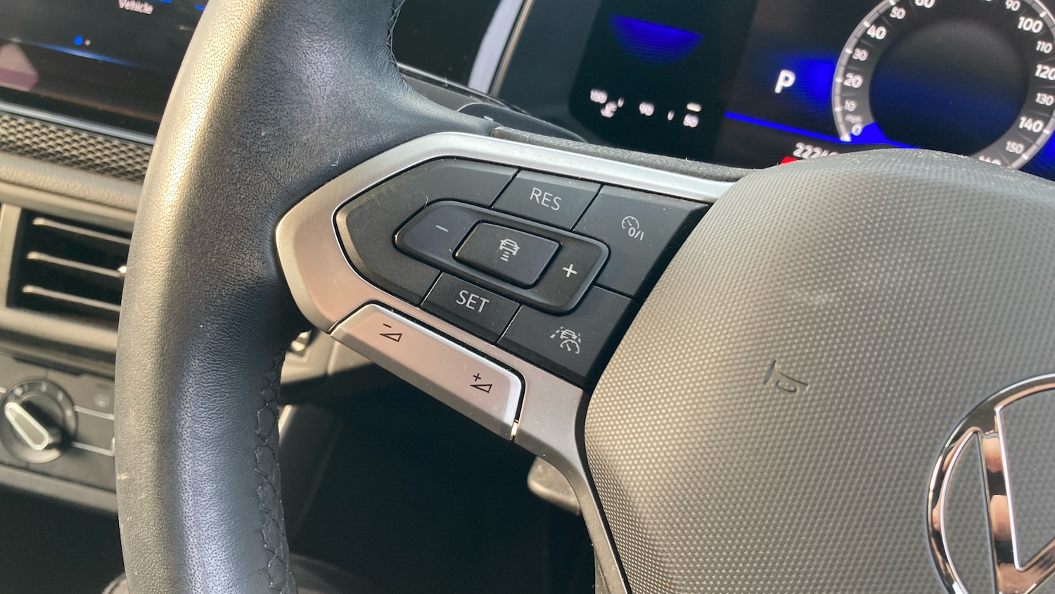 Used Volkswagen Polo 2022 for sale - 76492060: Photo 25